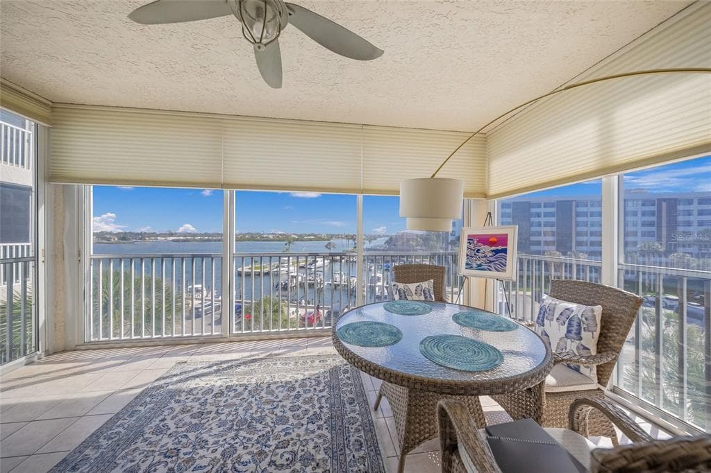 1260 DOLPHIN BAY WAY 403 photo 1