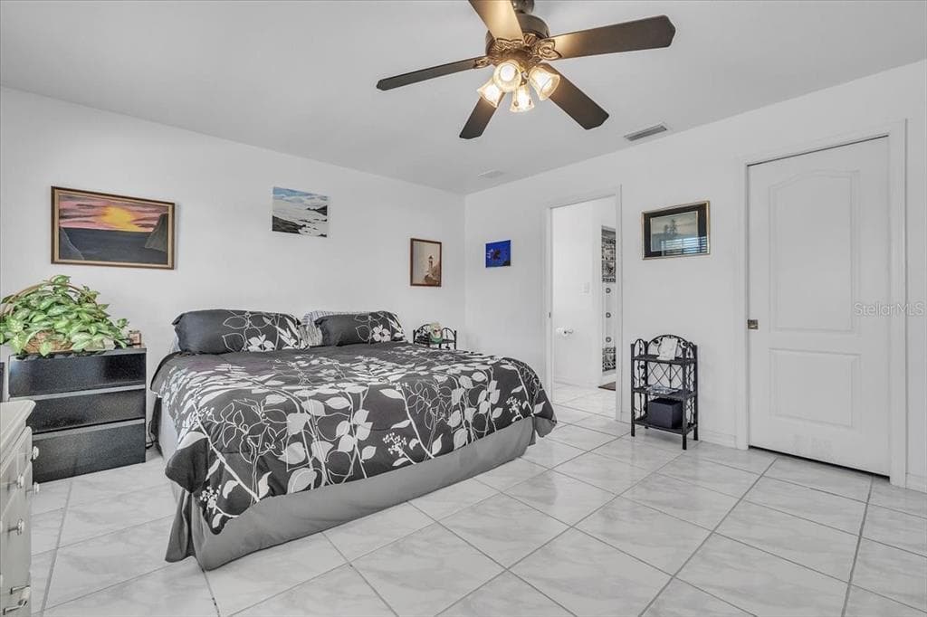 3900 COLONY COURT photo 22