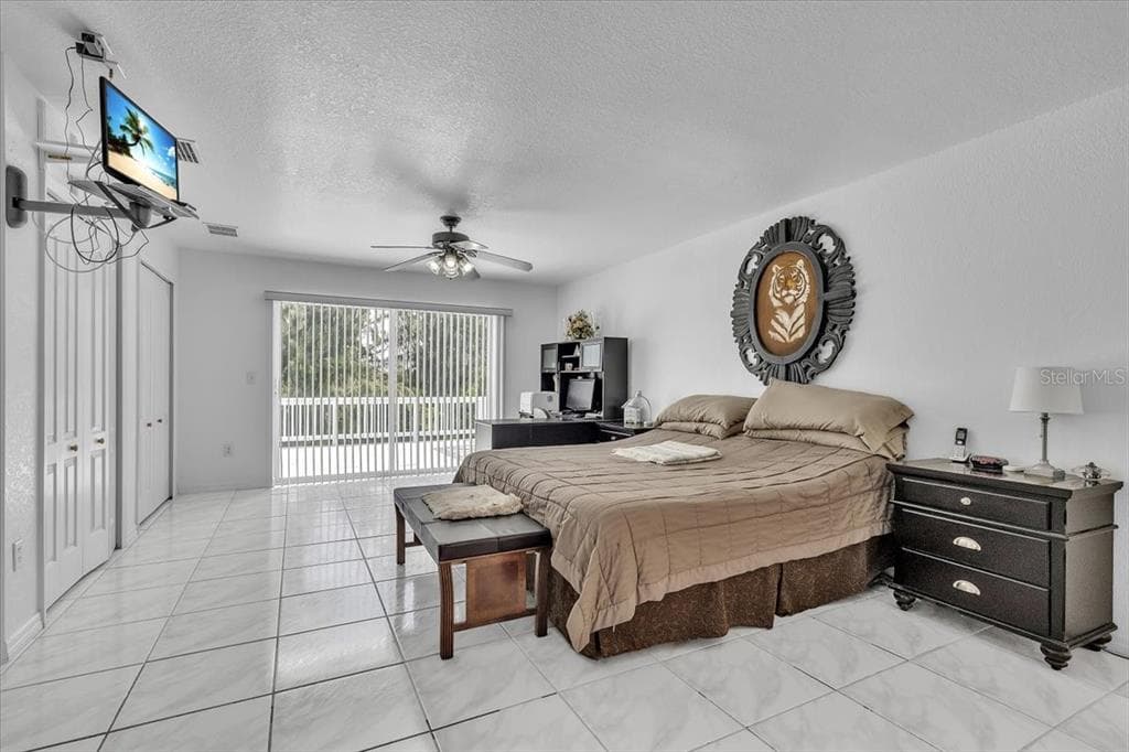 3900 COLONY COURT photo 15