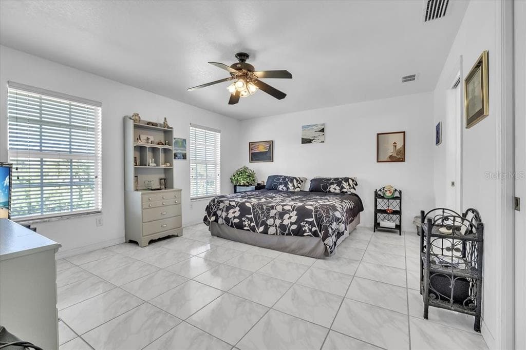 3900 COLONY COURT photo 21
