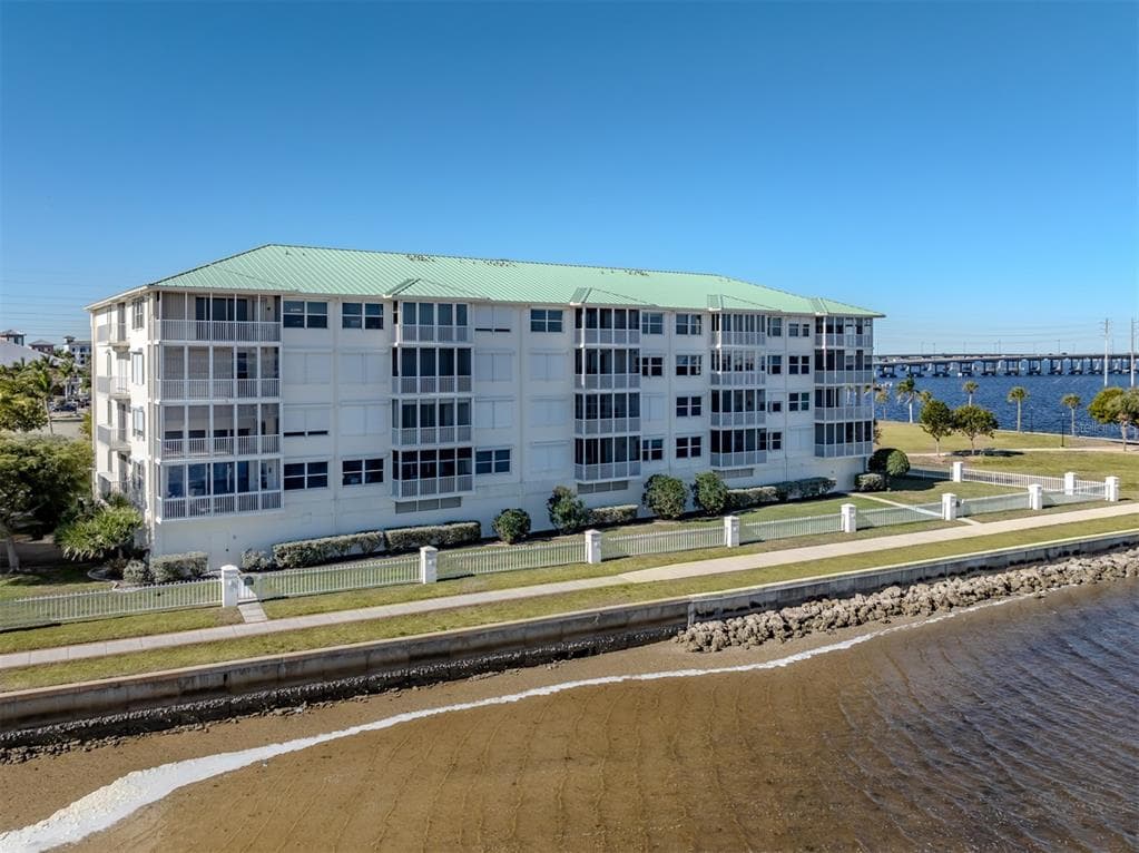 200 HARBOR WALK DRIVE 155 photo 1