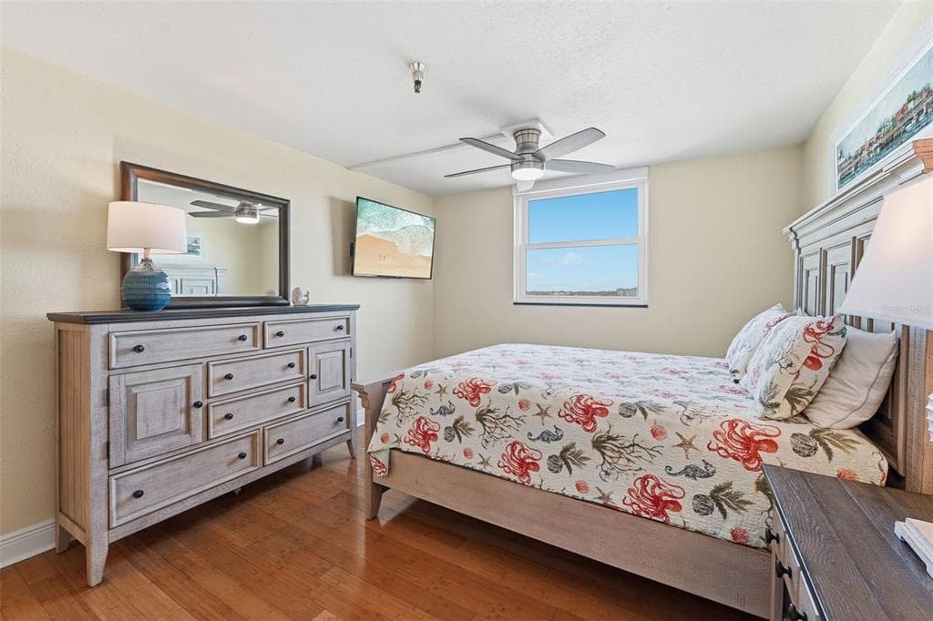 15316 GULF BOULEVARD 404 photo 25