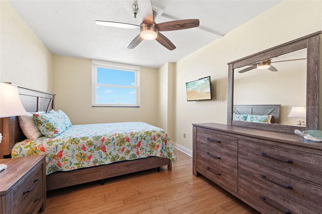 15316 GULF BOULEVARD 404 photo 21