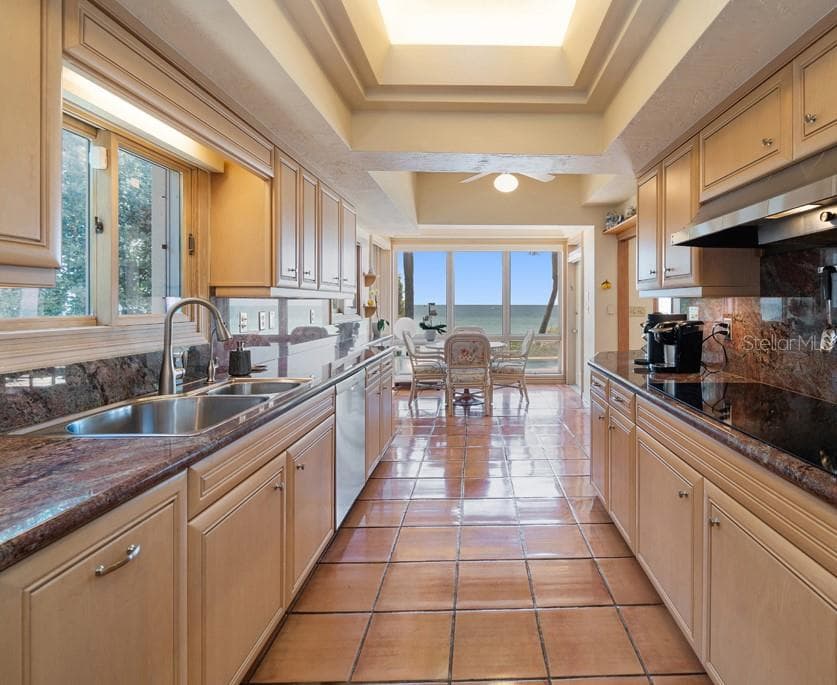 16000 GULF BOULEVARD photo 19