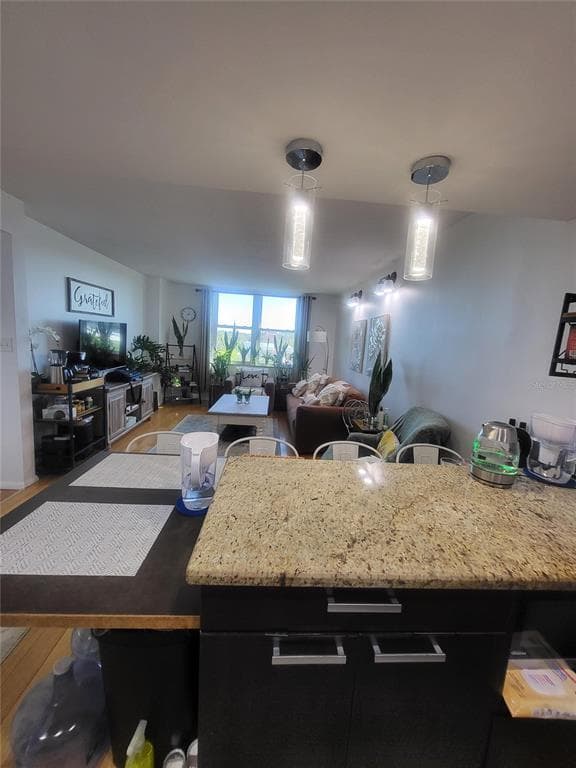 701 S MADISON AVENUE 414 photo 3