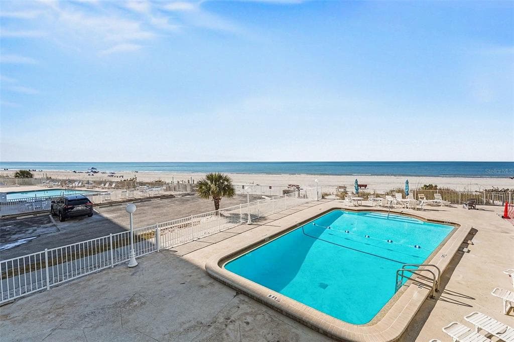 19500 GULF BOULEVARD 102 photo 23