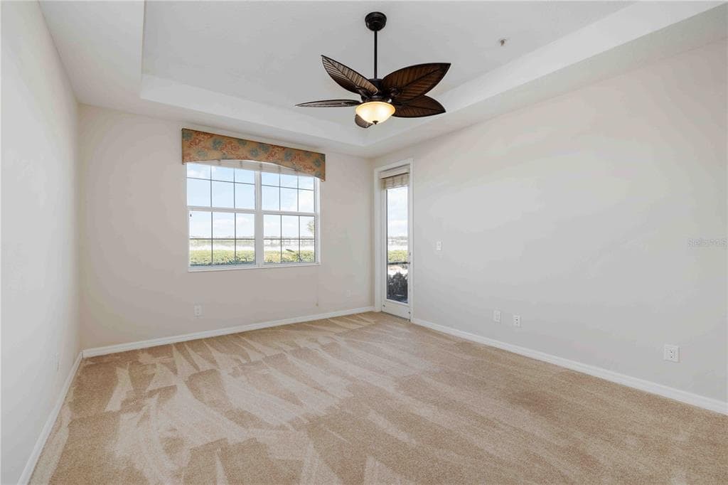 1264 RIVERSCAPE STREET B photo 24