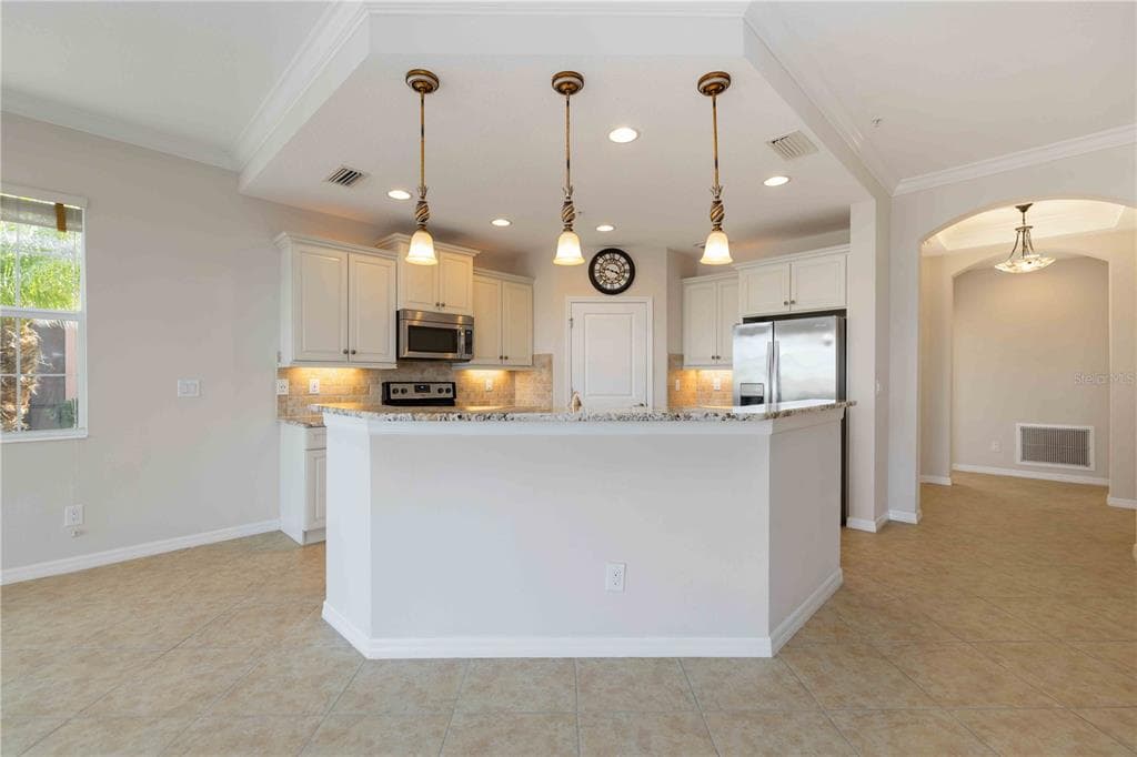 1264 RIVERSCAPE STREET B photo 21