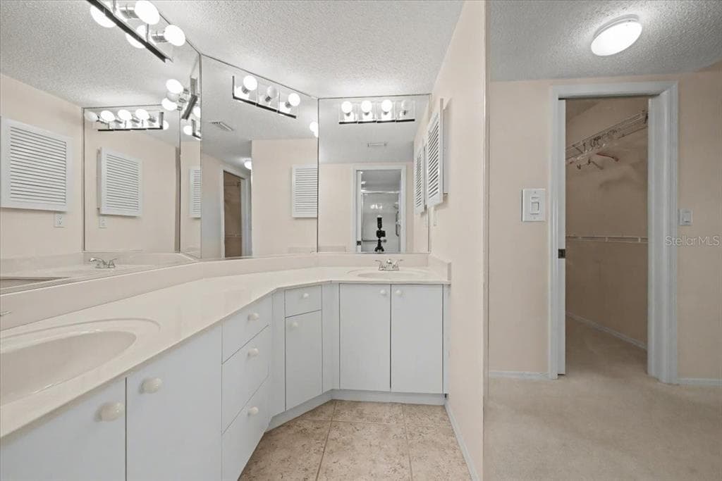 1233 EDGEWATER CIRCLE 65 photo 23