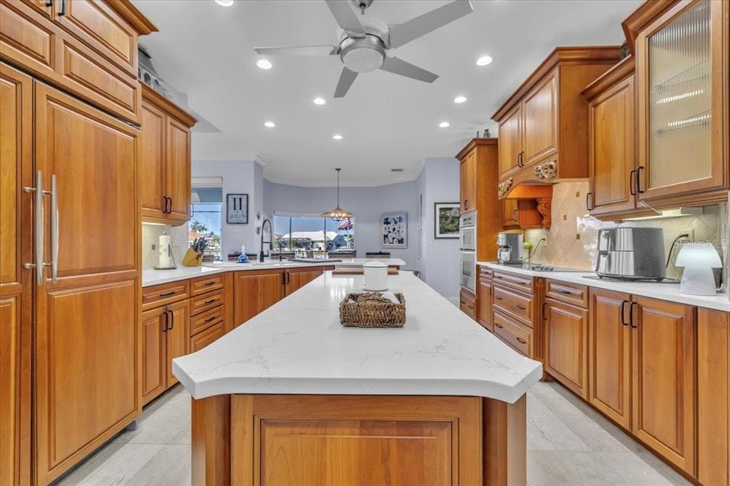 2172 DEBORAH DRIVE photo 13