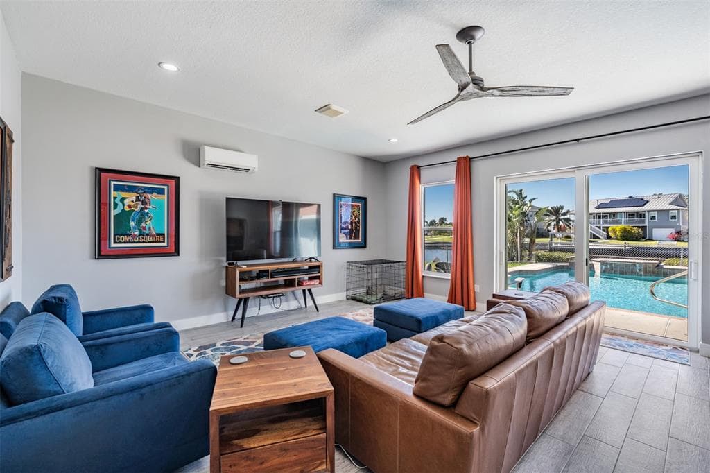 5001 MARLIN DRIVE photo 8