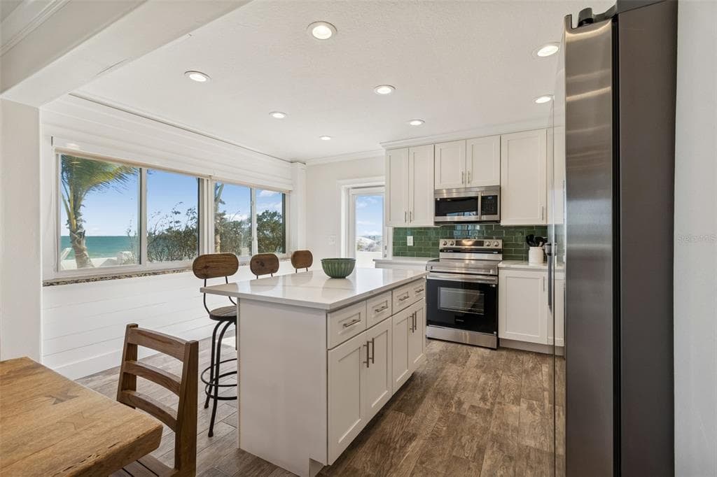 865 N SHORE DRIVE photo 16