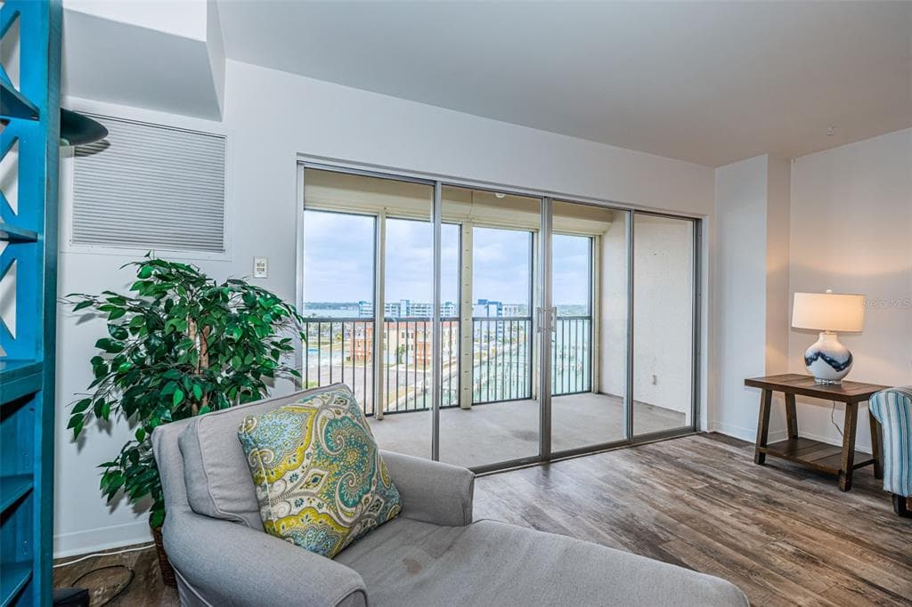10355 PARADISE BOULEVARD 711 photo 6