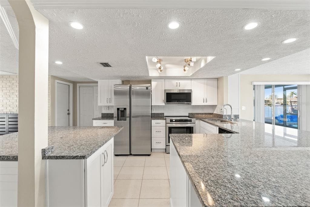 3939 RUDDER WAY photo 22