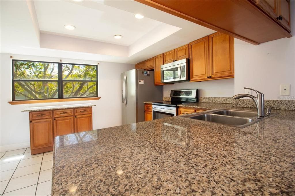 12140 CAPRI CIRCLE S 709 photo 14