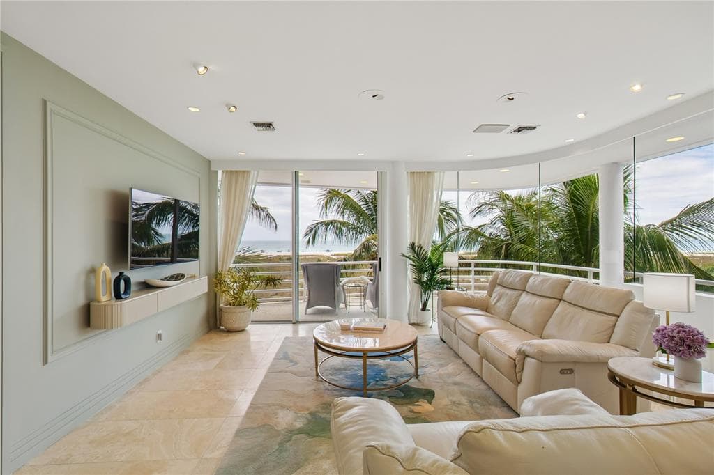 648 BEACH ROAD photo 19