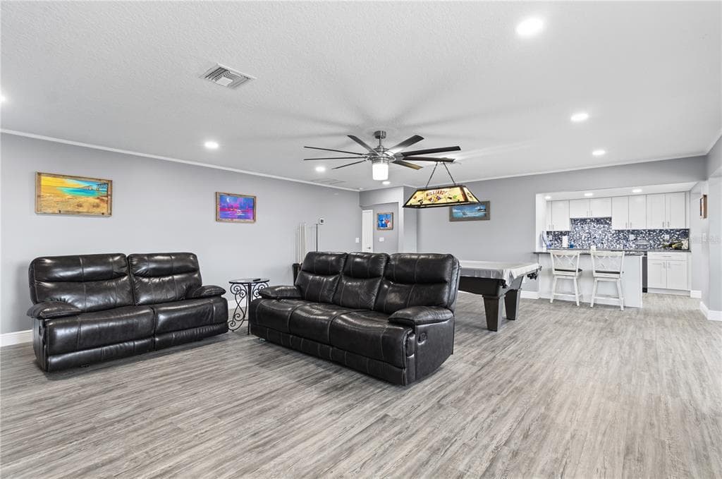 1621 SPRING GARDEN DRIVE photo 9