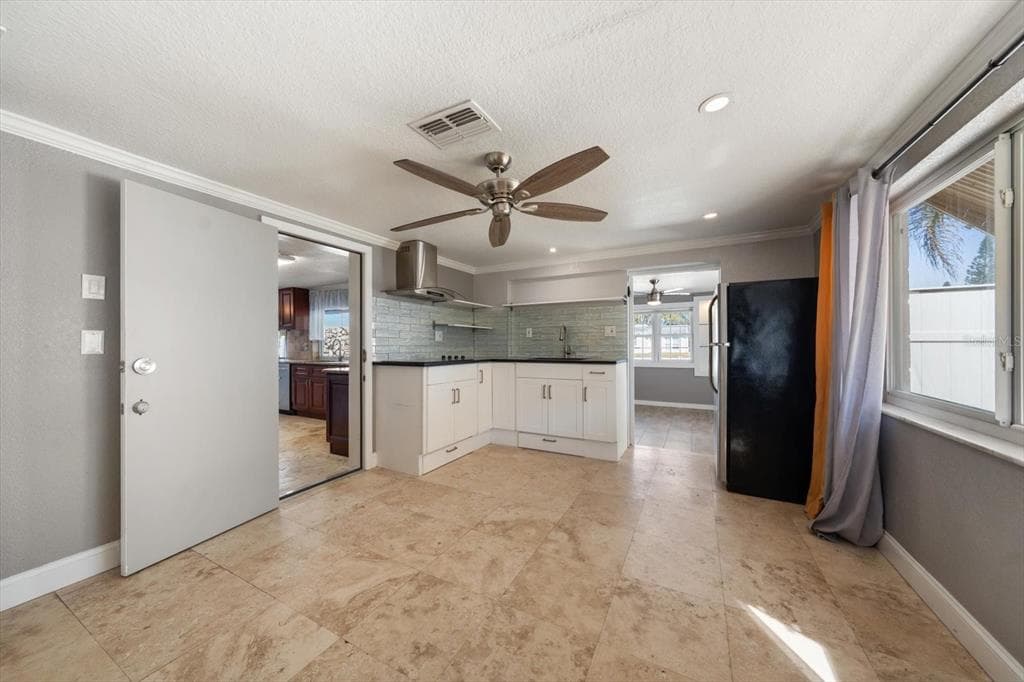 4025 SAIL DRIVE photo 18
