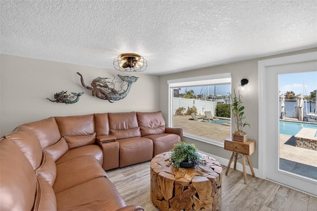 6404 LAKE SUNRISE DRIVE photo 24