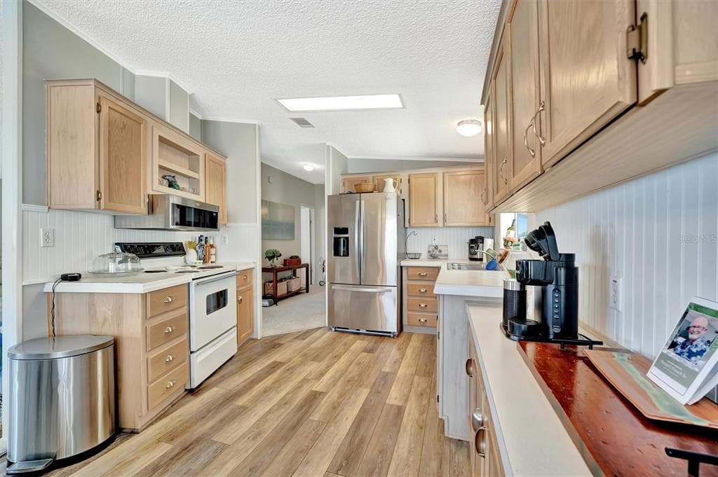 119 E SAINT JOHNS WAY photo 21