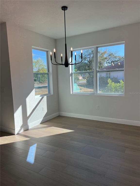 131 KINGS DRIVE photo 14