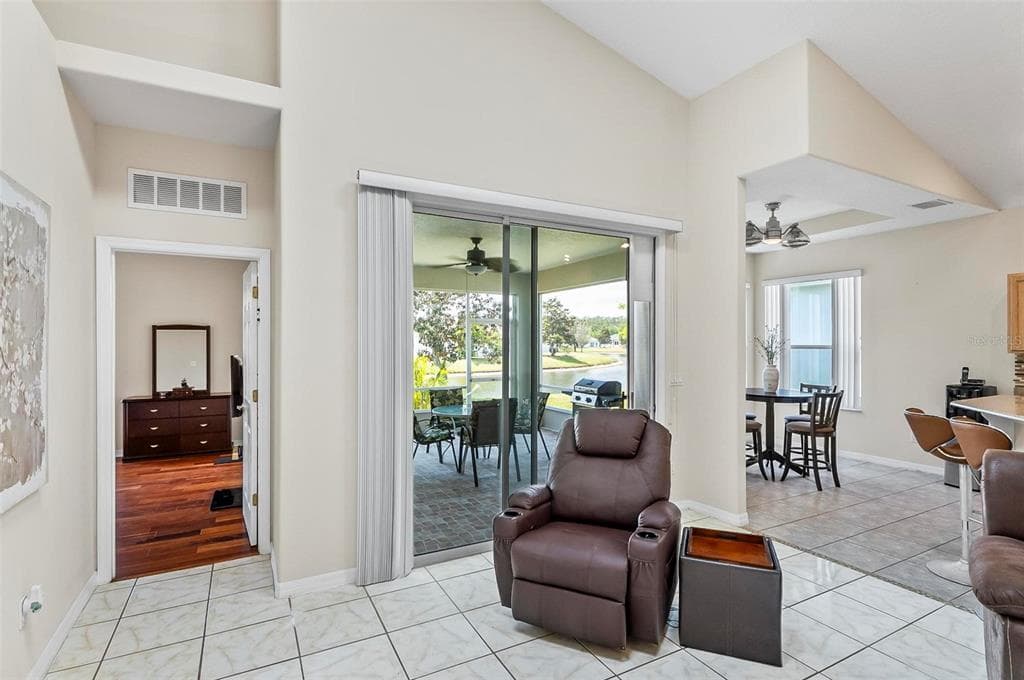 19 RAINTREE CIRCLE photo 21
