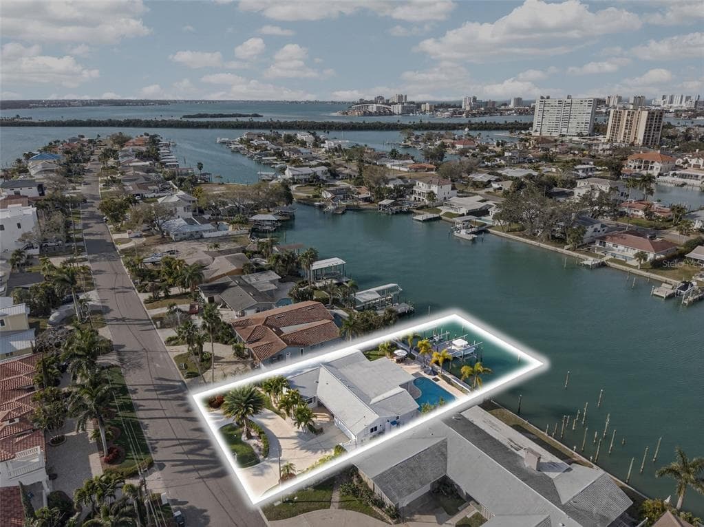 136 WINDWARD ISLAND photo 9