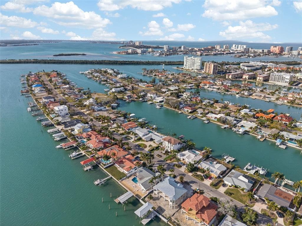 136 WINDWARD ISLAND photo 10