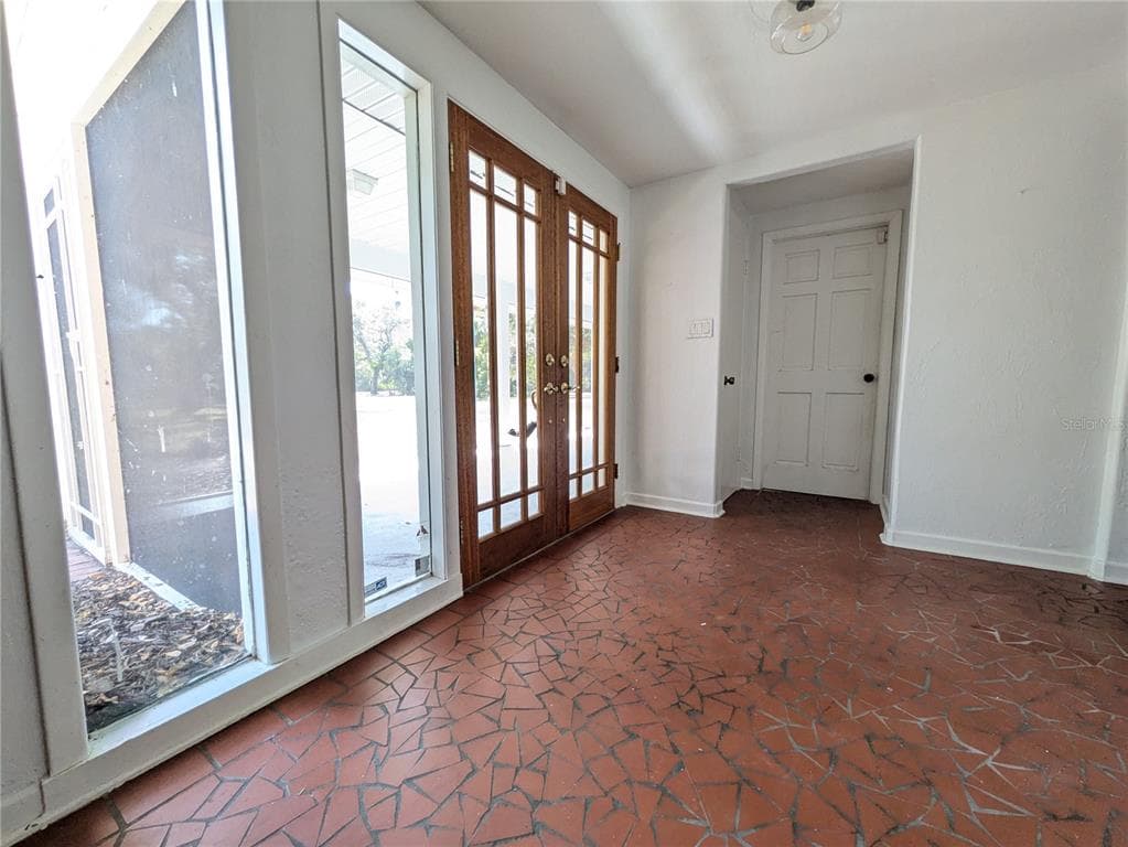 4554 COOPER ROAD photo 5