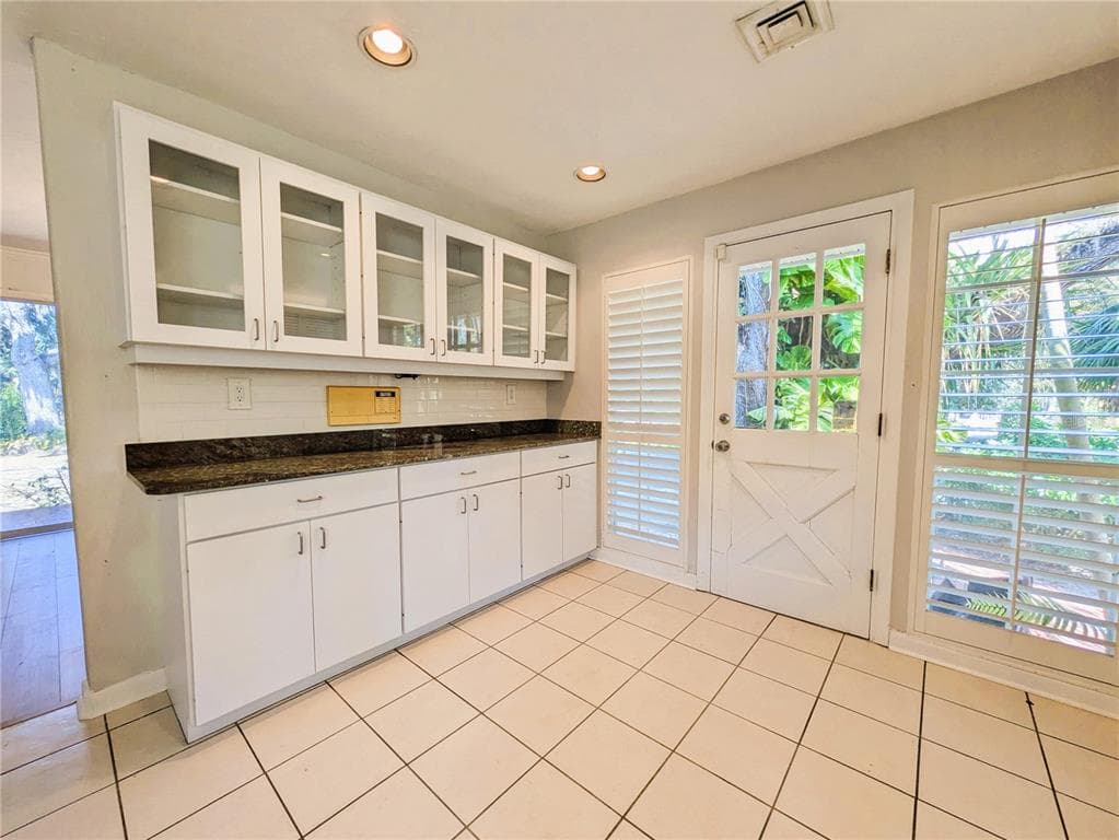 4554 COOPER ROAD photo 8