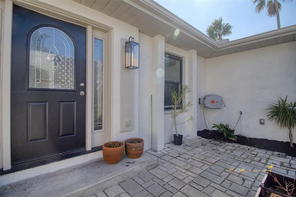 13804 PLUMOSA AVENUE photo 7