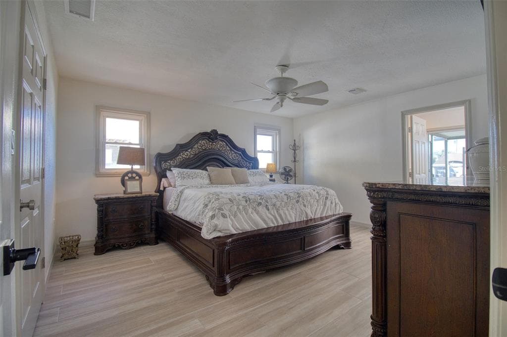 13804 PLUMOSA AVENUE photo 21
