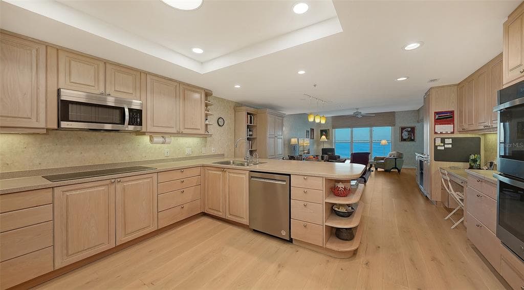2450 HARBOURSIDE DRIVE 234 photo 21
