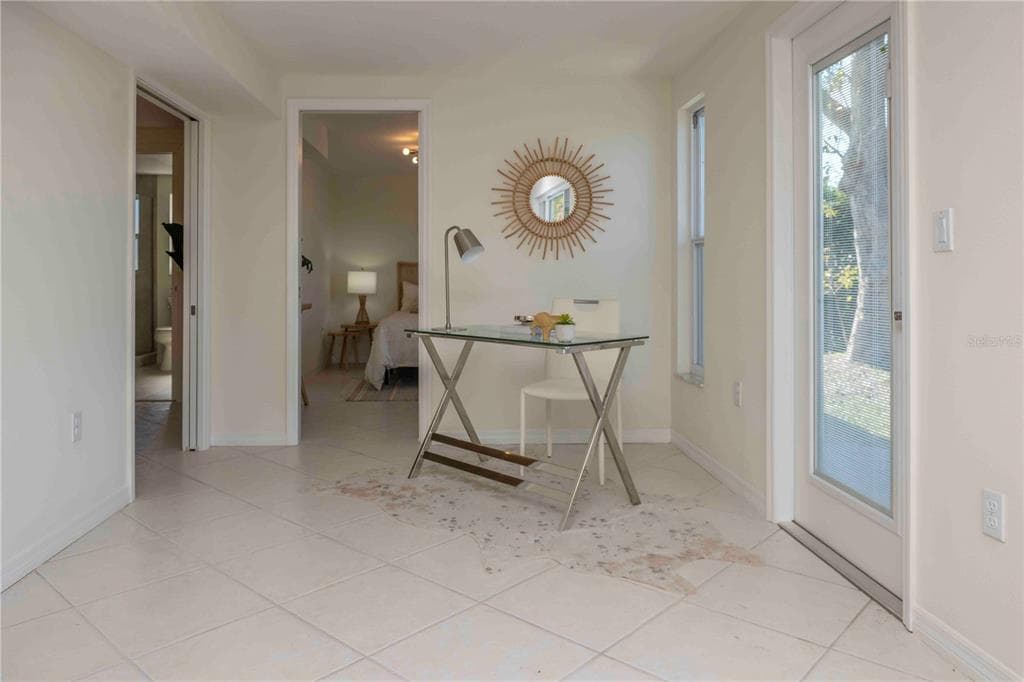 563 SPANISH DRIVE S photo 11