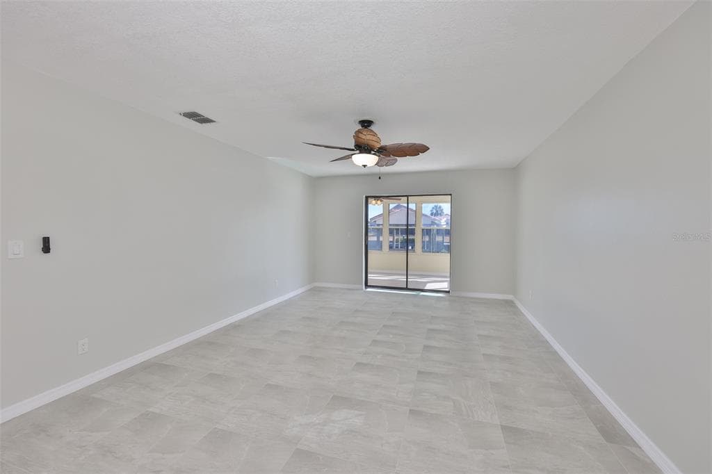 6523 KING PALM WAY photo 24