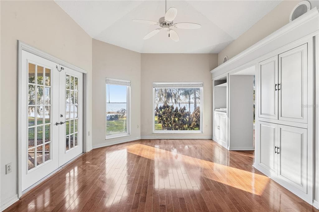 6136 DORA DRIVE photo 21