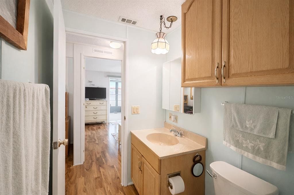 772 IMPERIAL DRIVE photo 24