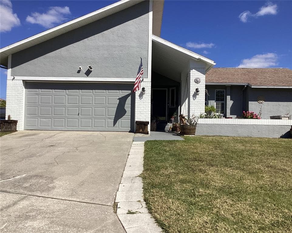 6426 DRAKE COURT photo 3