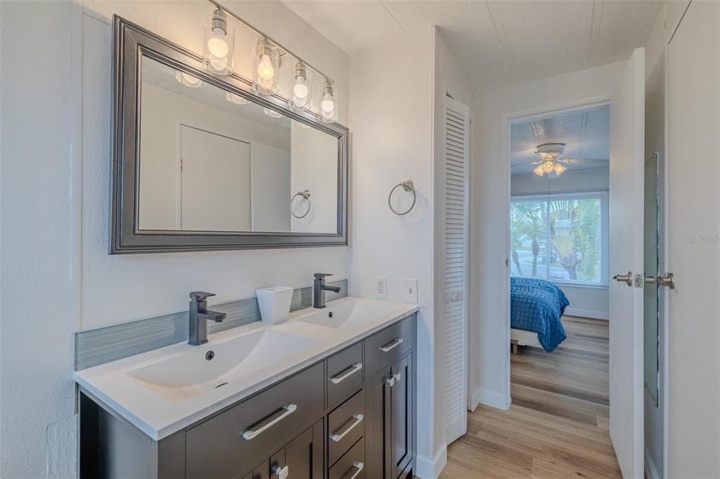 143 E SAINT ANNES CIR photo 23