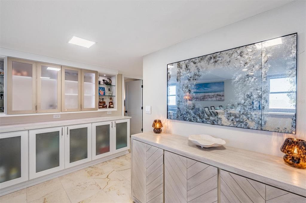 1400 GULF BOULEVARD 109 photo 21