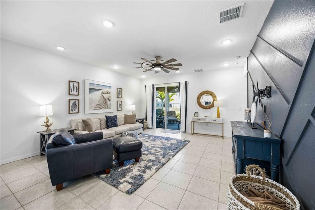 1533 SUNSET PRESERVE WAY photo 8