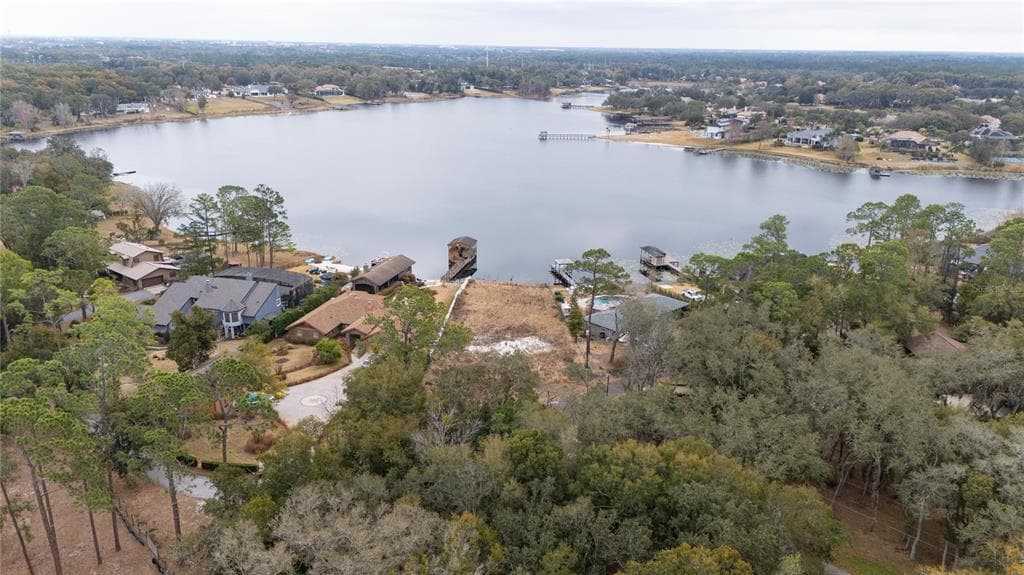 601 TUSCANY COURT photo 14