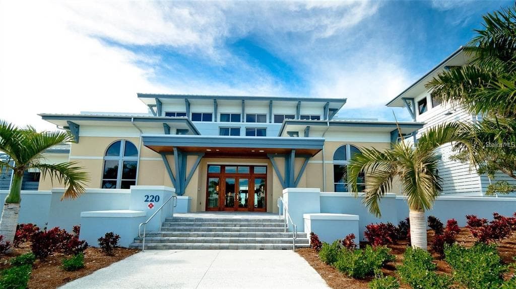 324 HARBOUR SOUND COURT photo 10