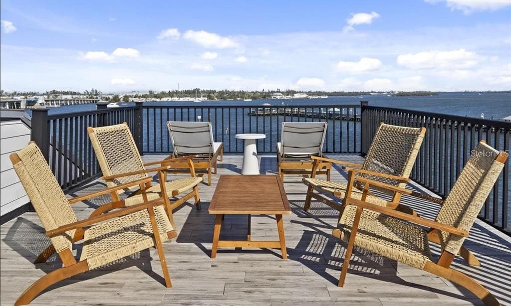 203 BAY DRIVE N photo 8