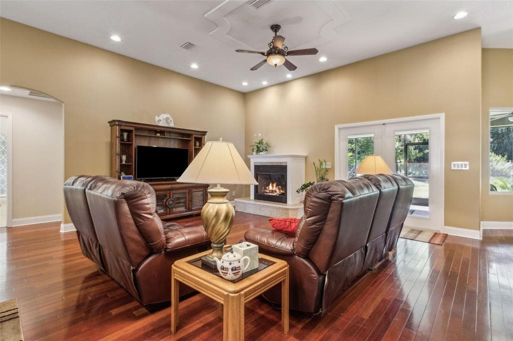 166 MOUNT ROYAL AVENUE photo 17