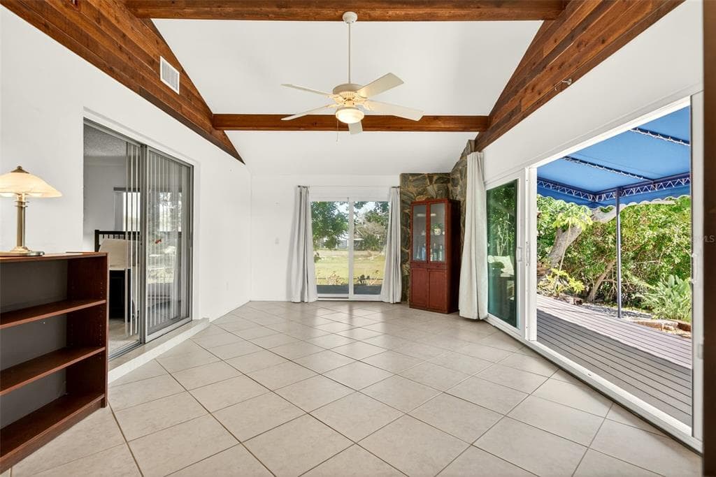 550 DE NARVAEZ DRIVE photo 19