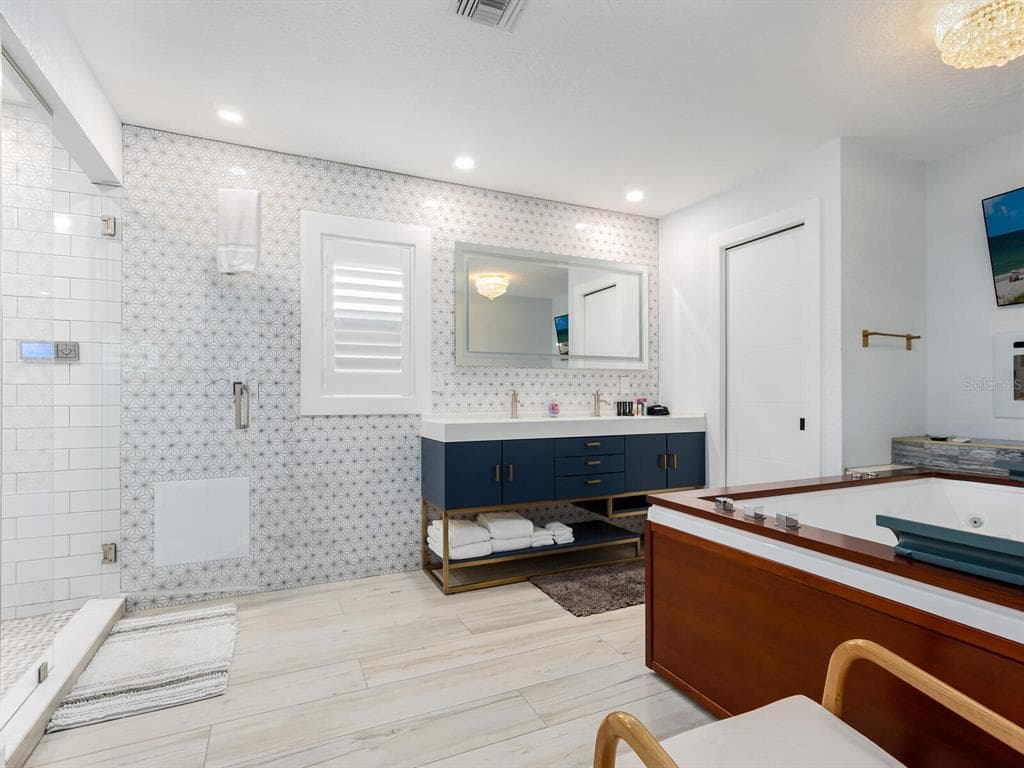 501 NORTON STREET photo 21