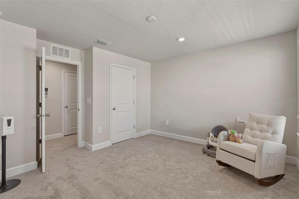 16390 QUEEN PALM DRIVE photo 24
