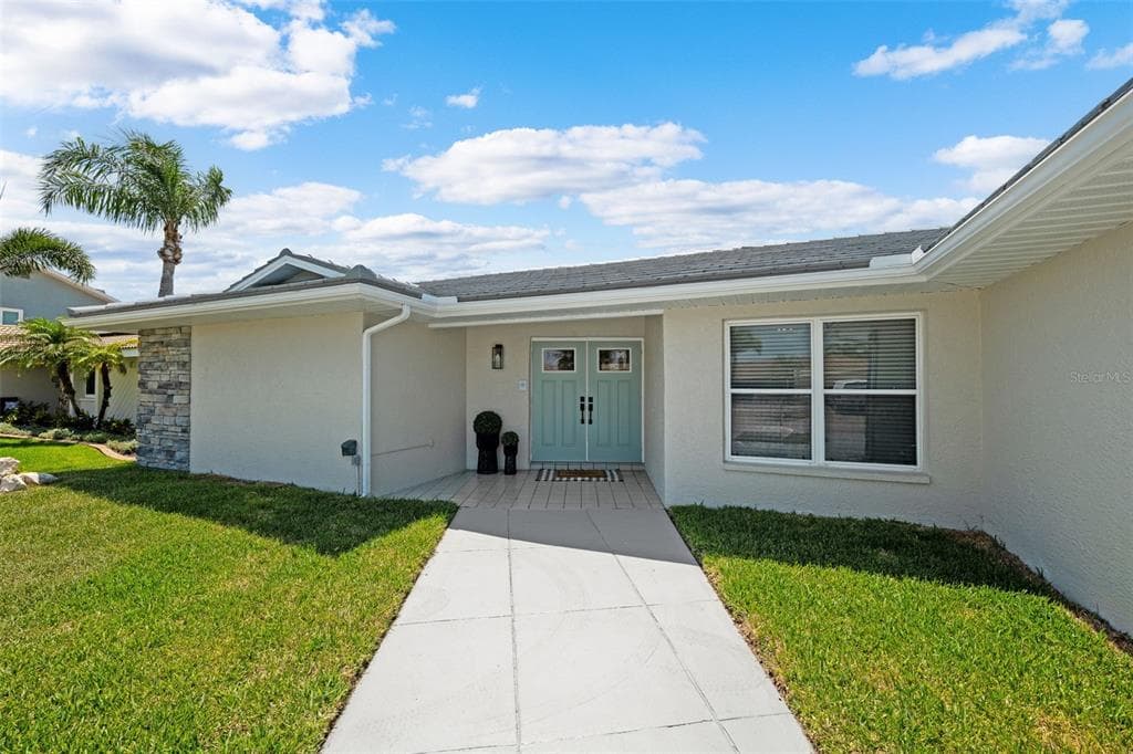 5041 CABRILLA COURT photo 5
