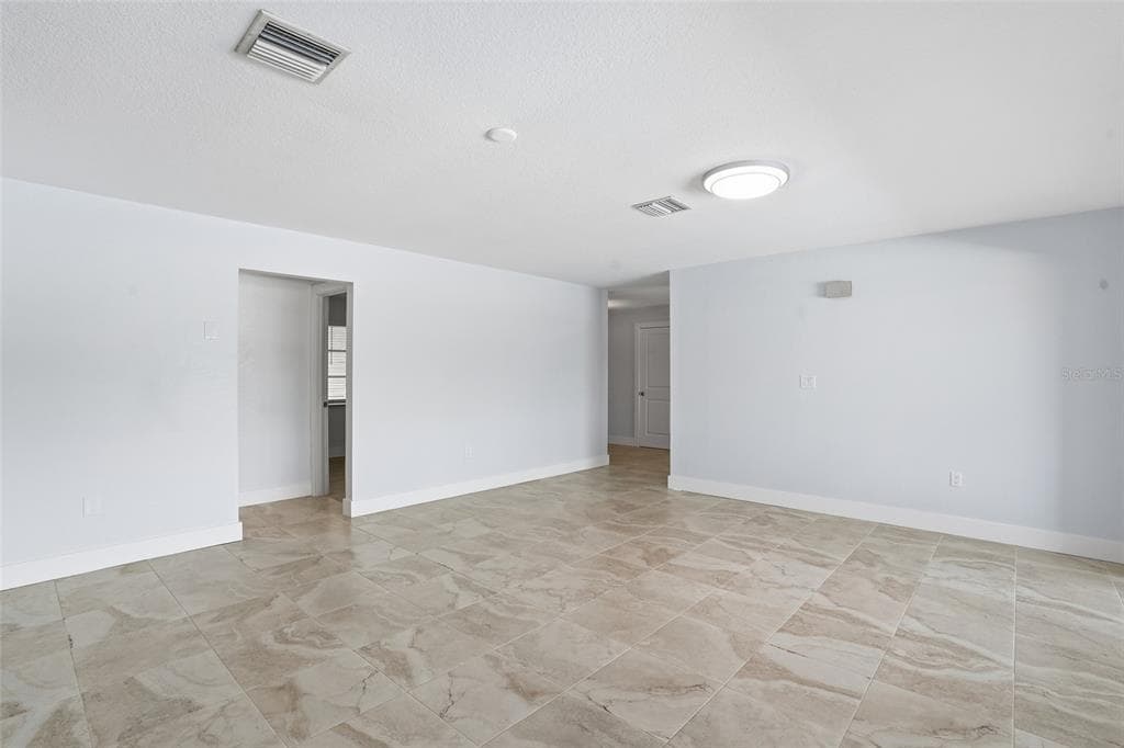 405 TOWER DRIVE photo 14